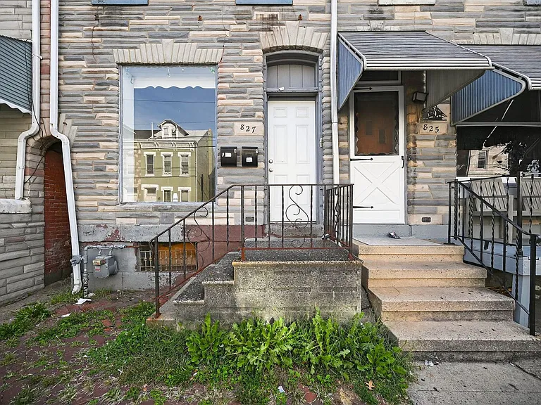827 N 10th St — Photo 1