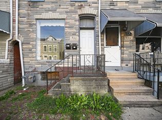 827 N 10th St, Reading, PA 19604