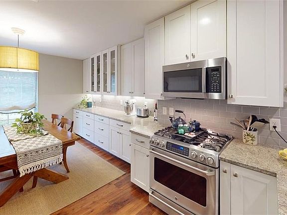 4th image of 101 Chase Dr