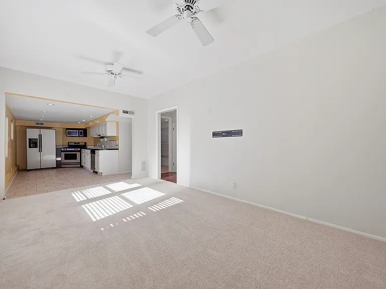 326 W Granada Rd #1 — Photo 17