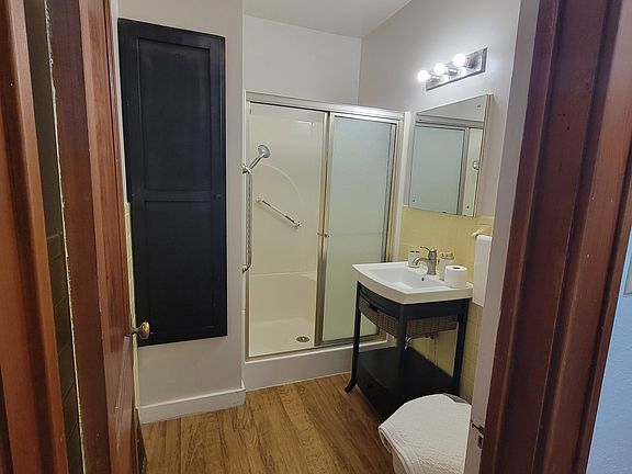 3rd image of 514 S Saint Joseph Ave