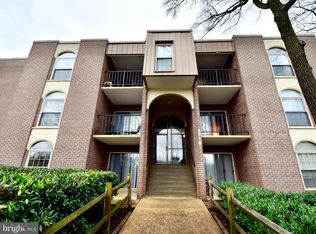 3316 Woodburn Village Dr APT T3, Annandale, VA 22003