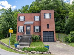 10 Nutter Ct, Weston, WV 26452