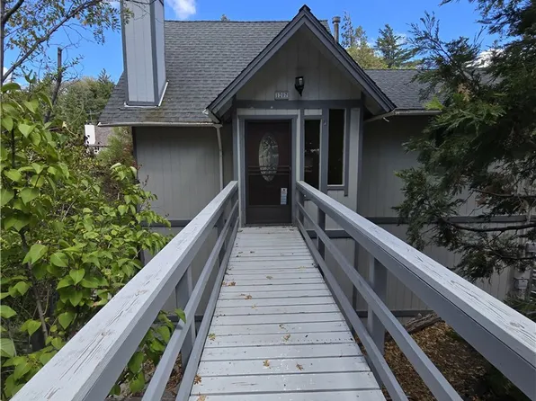 1207 Aleutian Dr, Lake Arrowhead, CA 92352