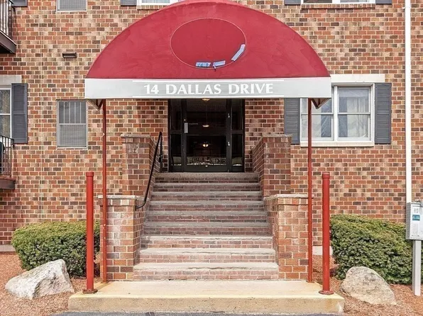 14 Dallas Dr Unit 305, Dracut, MA 01826