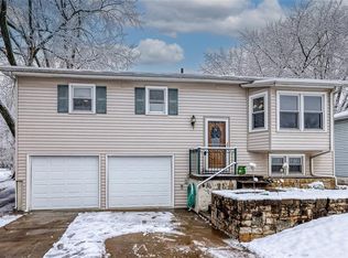 105 N Jefferson St, Spring Hill, KS 66083