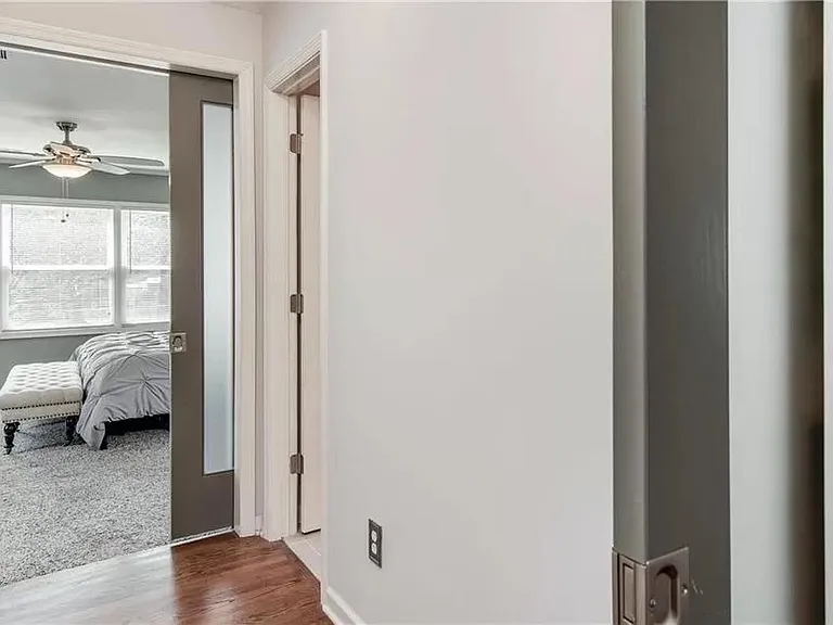 5307 W 51st St — Photo 16