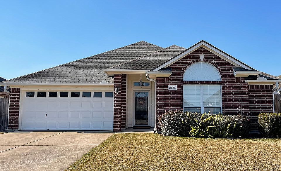 1st image of 2838 Estes Ln