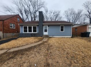 5998 Bermuda Dr, Saint Louis, MO 63135