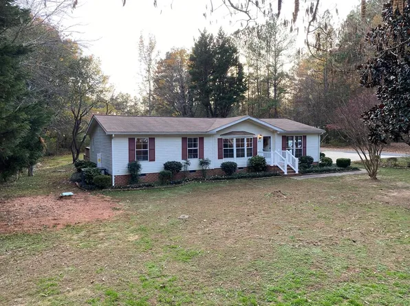 608 Hawthorne Dr, Bracey, VA 23919
