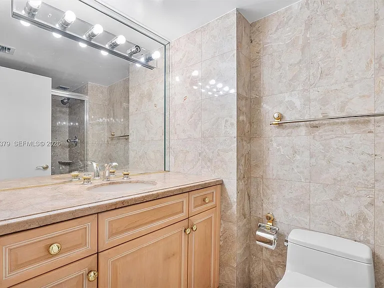 18031 Biscayne Blvd #1401 — Photo 19
