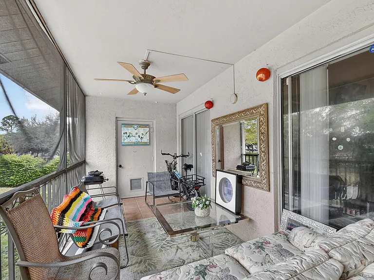 4191 S 57th Ave #G — Photo 5