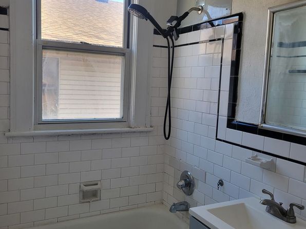 4900 E Princess Anne Rd APT B