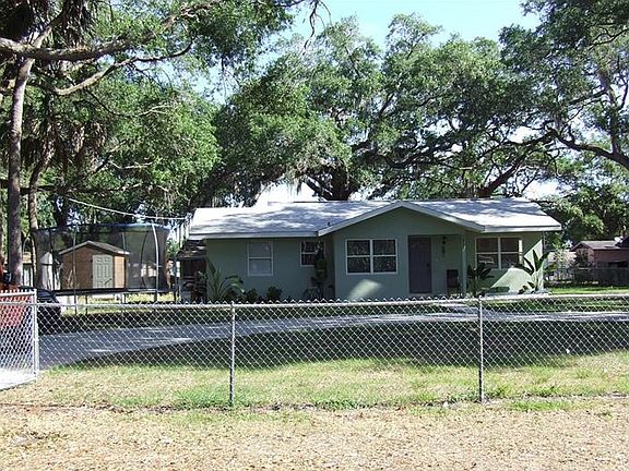 2nd image of 1811 27th Avenue Dr E