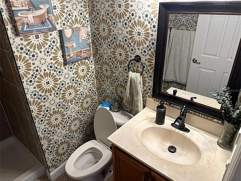 10018 Chorlton Cir — Photo 16