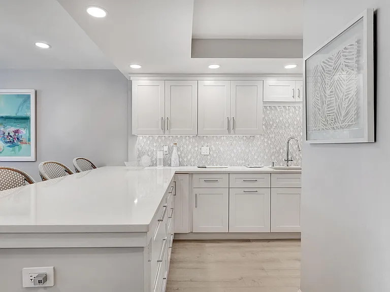2175 S Ocean Blvd #304 — Photo 4