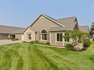 1194 Waterwalk Dr, Holland, MI 49423