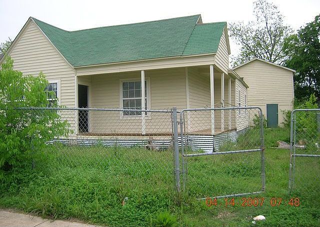 1st image of 1109 Bessie St