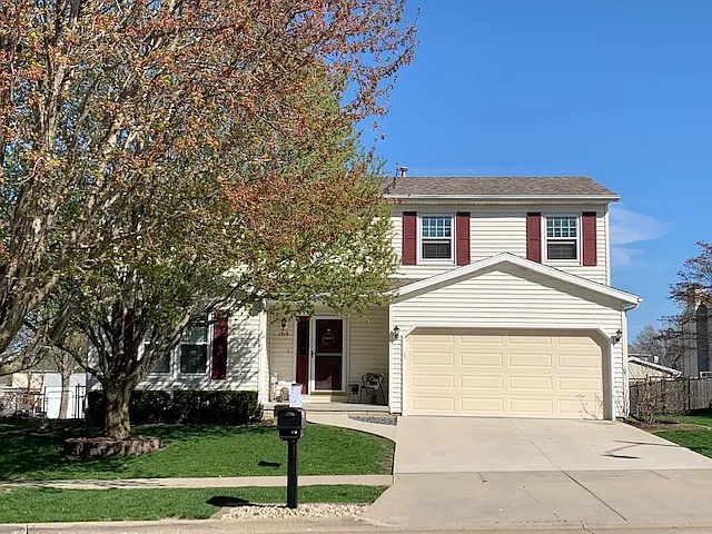 1313 Eastport Dr photo 1