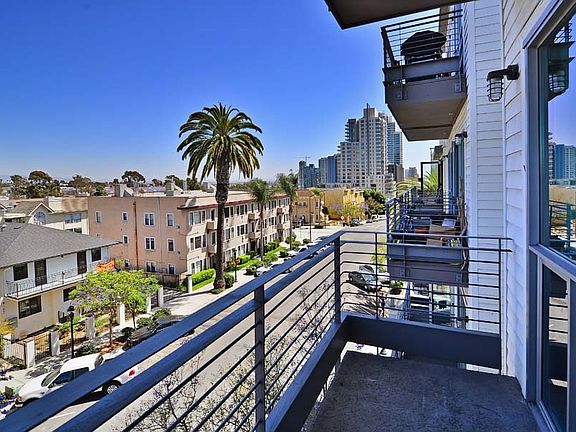 4th image of 889 Date St Unit 342
