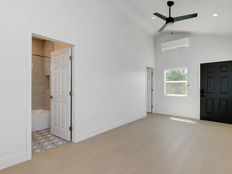 4718 Muir Ave — Photo 10
