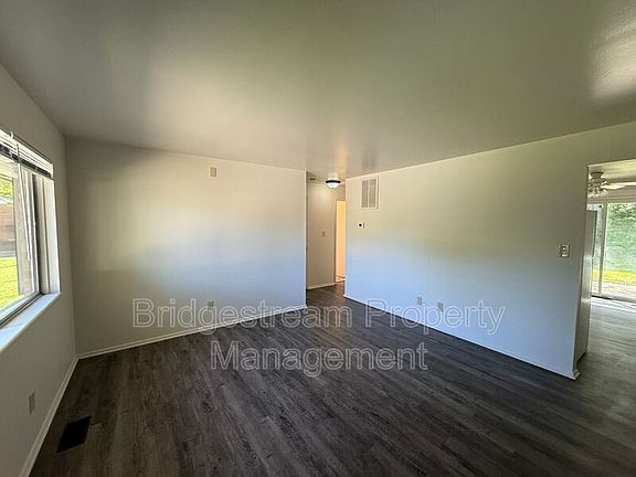 3rd image of 5126 Nebraska Ave