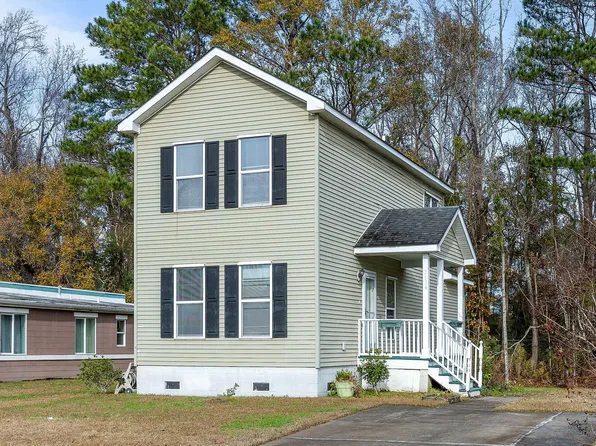 2536 Celestial Ct, North Charleston, SC 29406