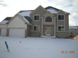 10363 Quail Cir N, Brooklyn Park, MN 55443