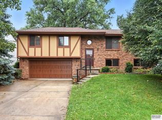 13605 Grover St, Omaha, NE 68144