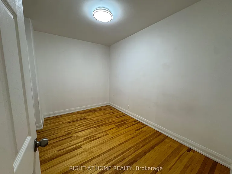 2879 Saint Clair Ave E #2 — Photo 4