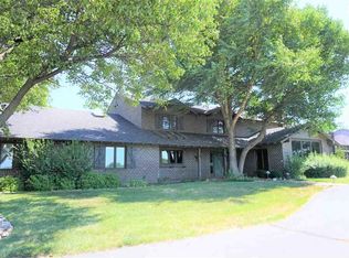 2396 W 82nd Ave, Hutchinson, KS 67502