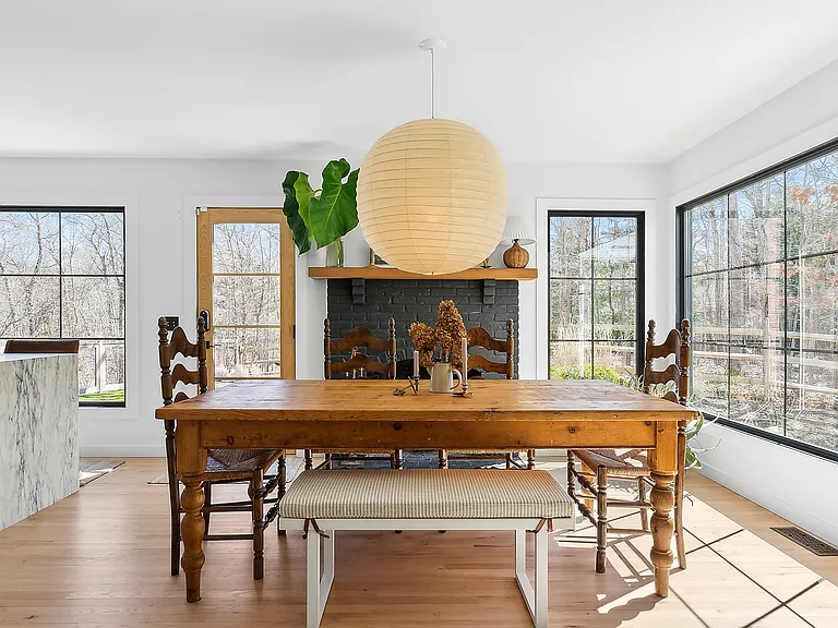 461 Old Stone Hwy — Photo 10