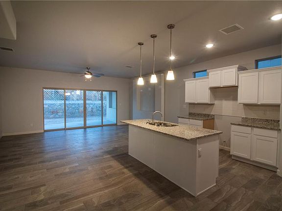 5th image of 13486 Hazlewood St