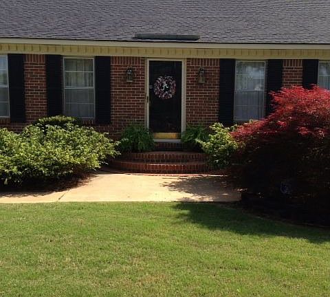 1121 Shady Lane Circle