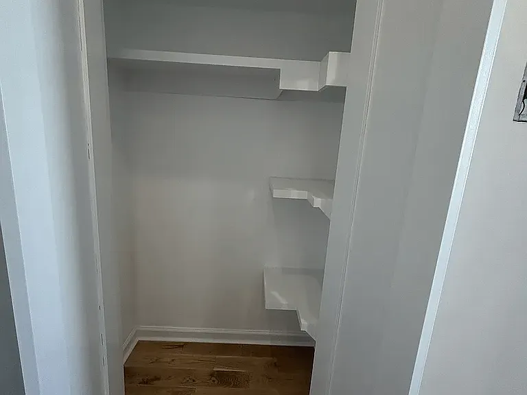 215 N 7th St #5 — Photo 1