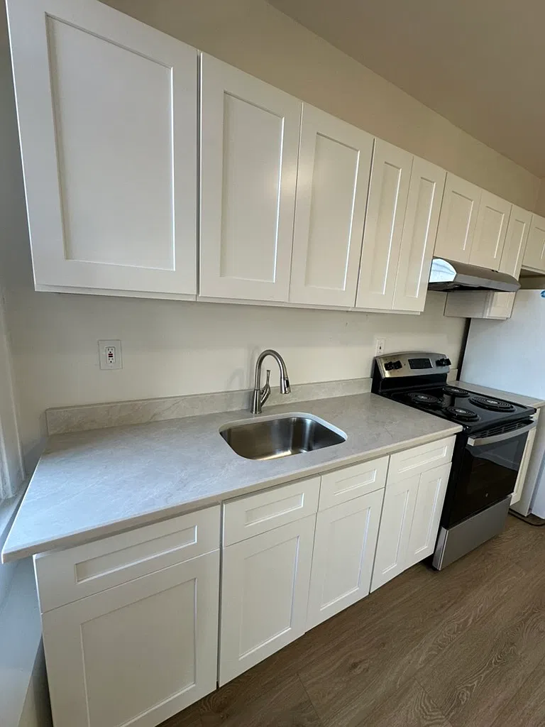 951 Edgewater Ave — Photo 3