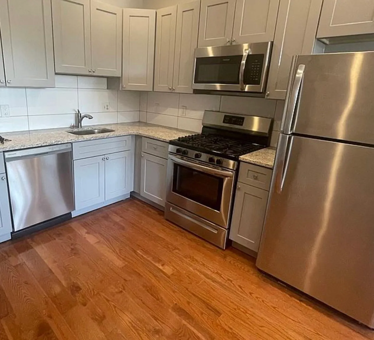 1 bed, 1400 sqft, $1,450 — Photo 1