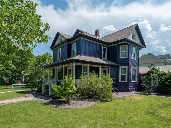 526 Park Row, Saint Peter, MN 56082