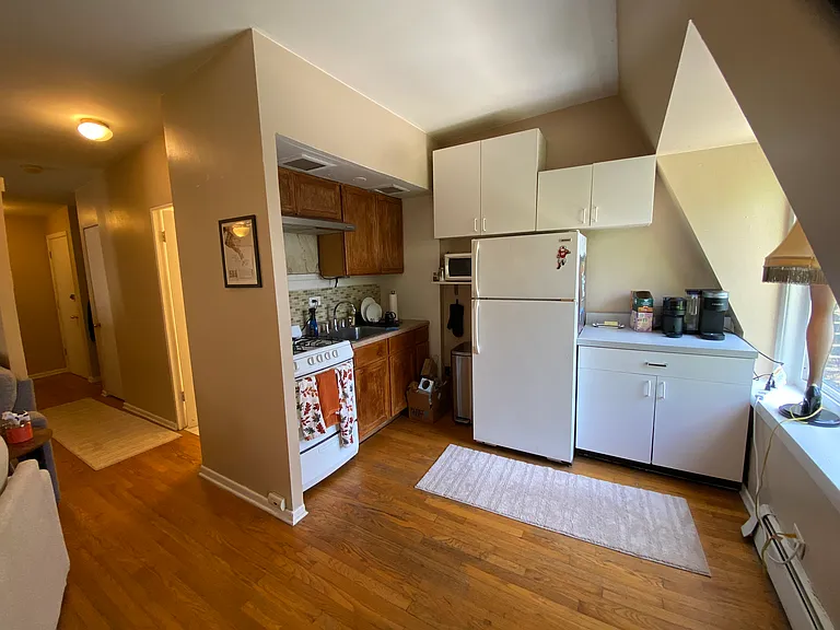 437 W Saint James Pl #3 — Photo 16