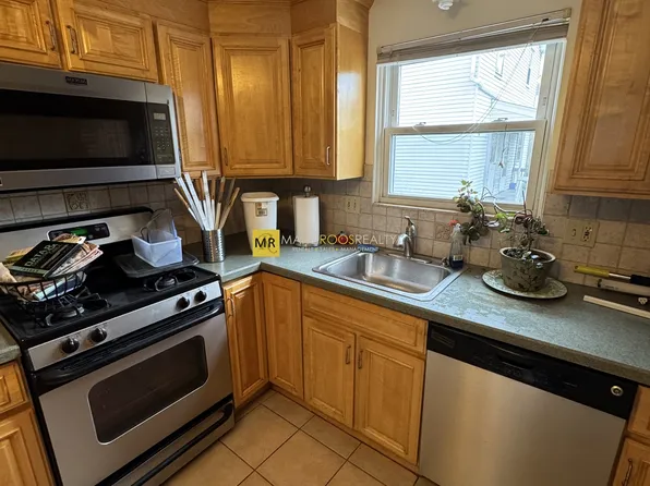 91-93 N Irving Park #1, Watertown, MA 02472