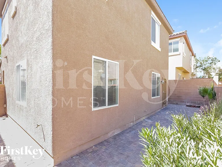 9324 Euphoria Rose Ave — Photo 15