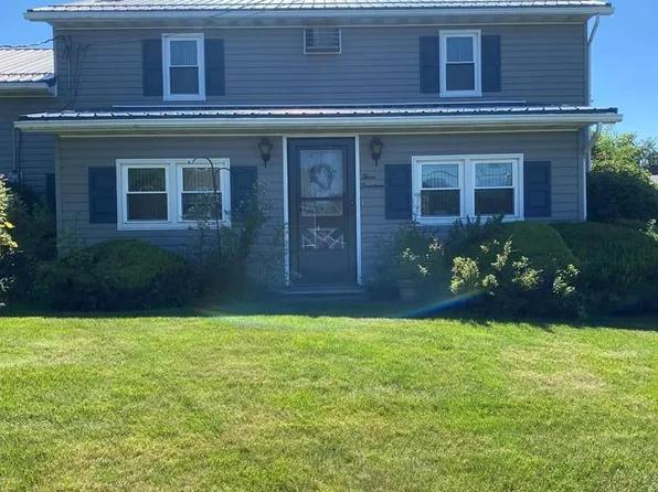 314 E Campus Ave, Davidsville, PA 15928