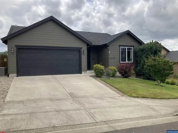 1065 E 15th St, Lafayette, OR 97127
