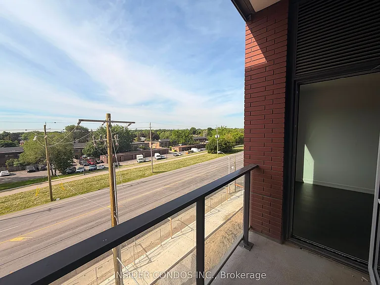 4010 Eglinton Ave W #428 — Photo 16