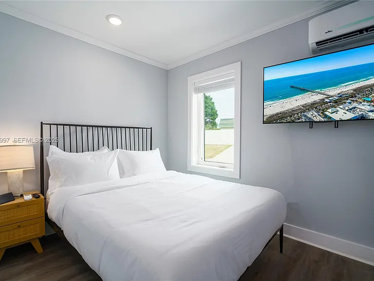 17784 Front Beach Rd #16 — Photo 4