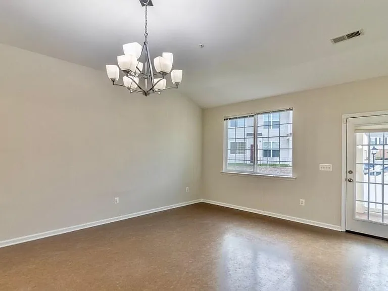 85 Strother Ln #203 — Photo 10
