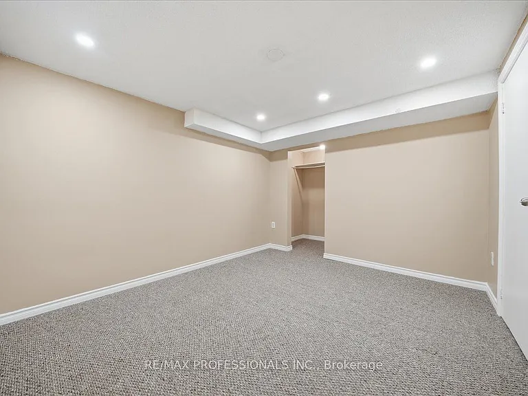 1708 Woodeden Dr — Photo 29