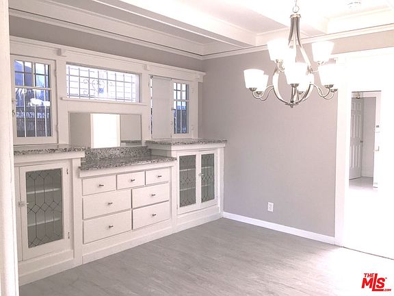 5th image of 4753 Oakwood Ave