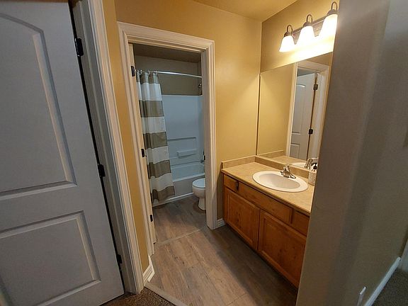 Upstairs bathroom