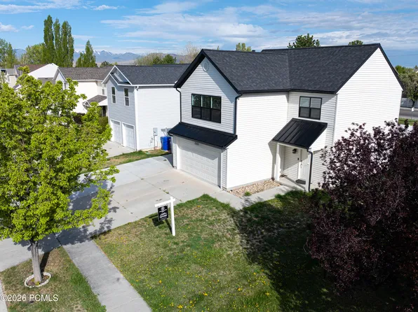 2303 E Hawthorne St, Saratoga Springs, UT 84043